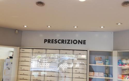 Allestimento Farmacia